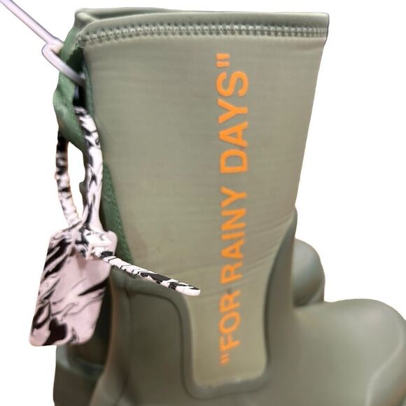 Revolve OFF-WHITE For Rainy Days Zip-tie Rubber Rain Boots in Green - Picture 7 of 12